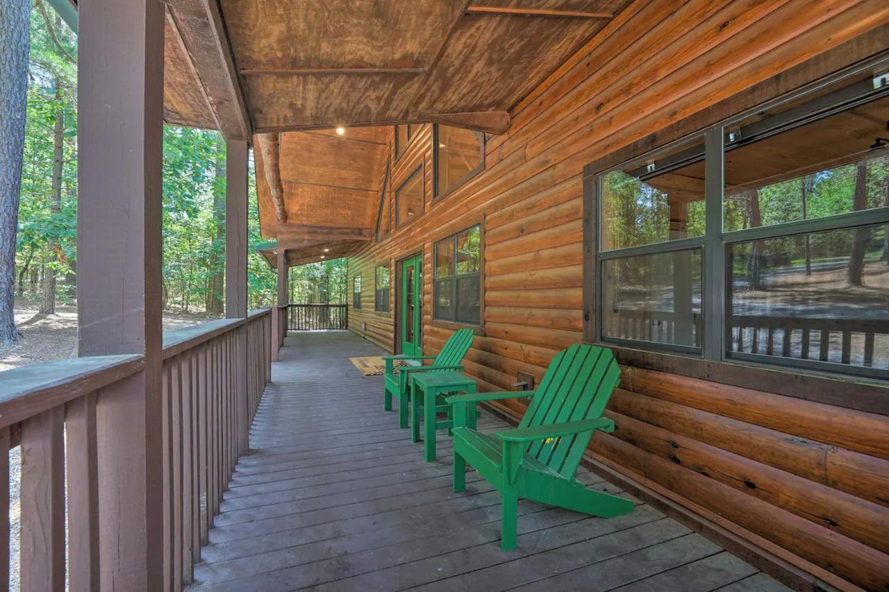 ברוקן בו The Eastwood Spacious Retreat With 4 King En-Suites - Hot Tub - Pet-Friendly - Cozy Fire Pit - Prime Location - Multi-Family מראה חיצוני תמונה
